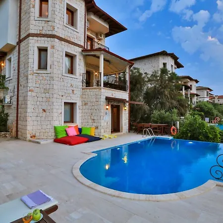 Noa Villa *
